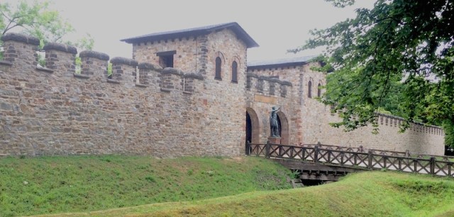 Saalburg, main entrance. – Photo (c) PK, August 2015.